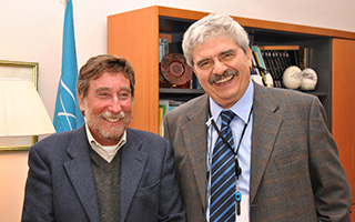 Paolo Giorgio Ferri con Stefano De Caro, fotografia pubblicata dall’ICCROM